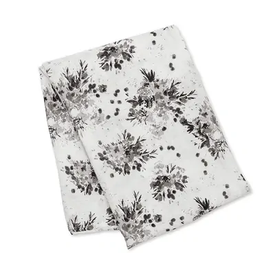 Lulujo Bambusovo-mušelínová zavinovačka/plena - Black floral 120x120 cm