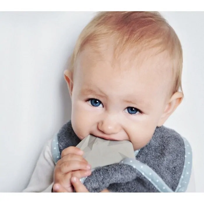 Lullalove SupeRRO baby Hevea set- 3x bryndák a kousátko 2v1, modrý