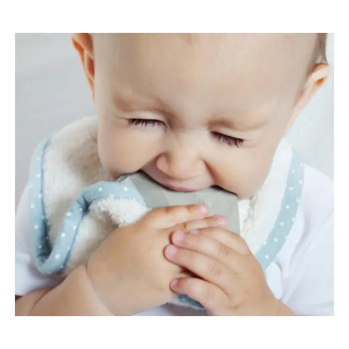 Lullalove SupeRRO baby Hevea - Bryndák a kousátko 2v1, modrý