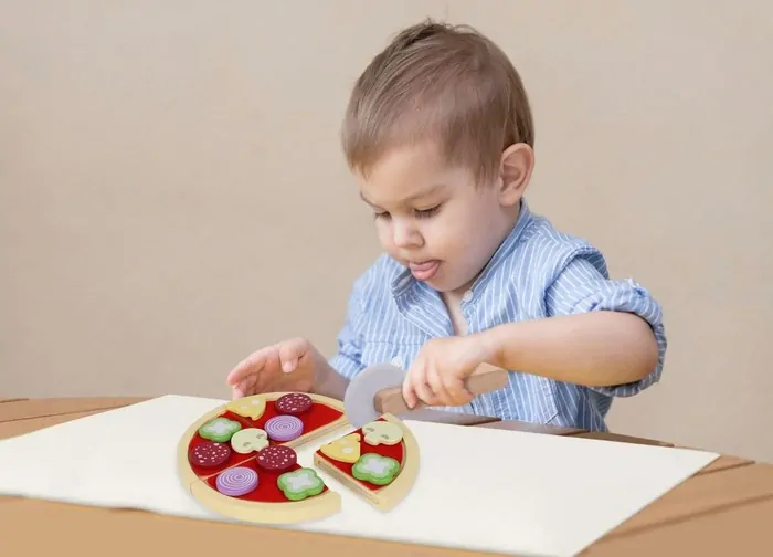 Dřevěná pizza na krájení Ecotoys