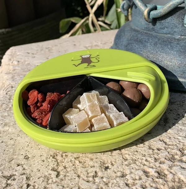 Carl Oscar Svačinový box Snack Disc - Lime