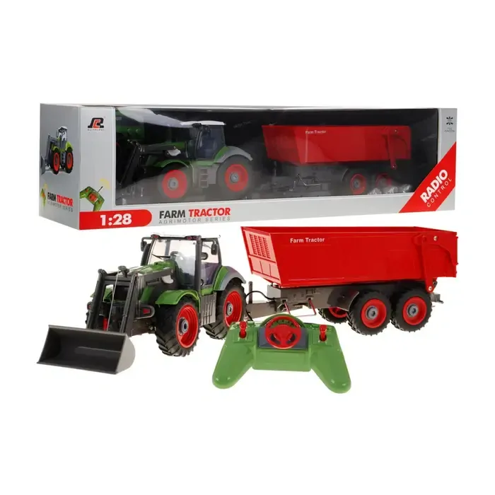 RC Traktor zelený, s červeným přívěsem, v měřítku 1:28